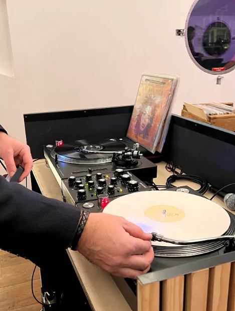 Bar à vinyles